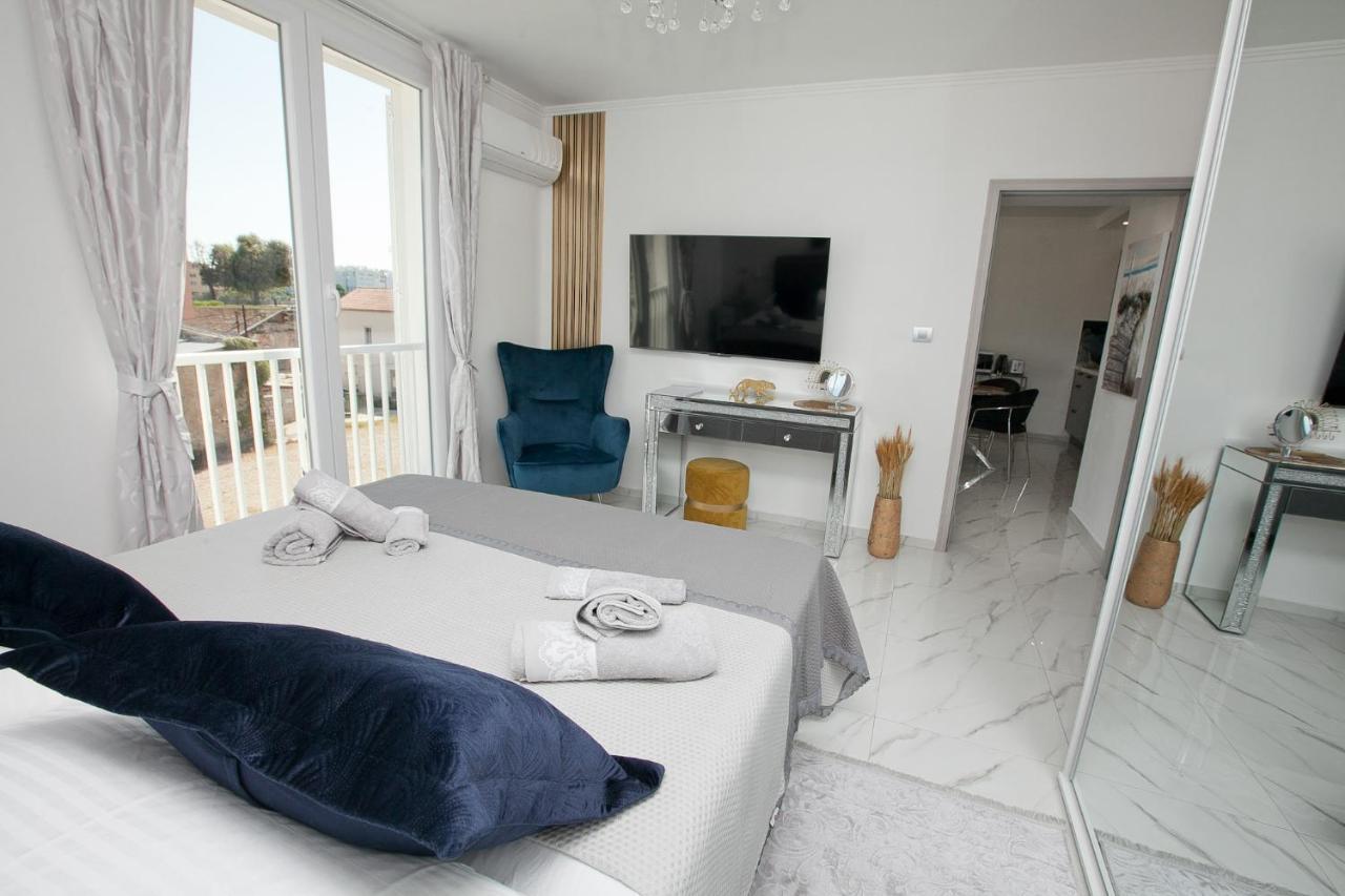 Appartement Katja Malo Misto à Zadar Extérieur photo