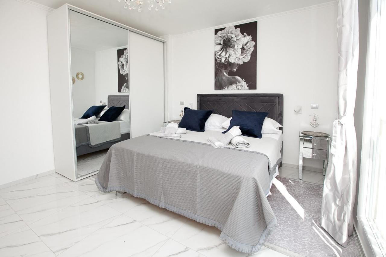 Appartement Katja Malo Misto à Zadar Extérieur photo